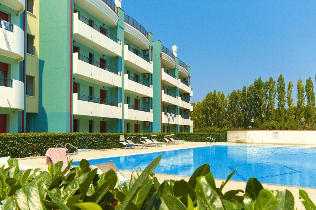 Apartment In Caorle With Heating Luaran gambar