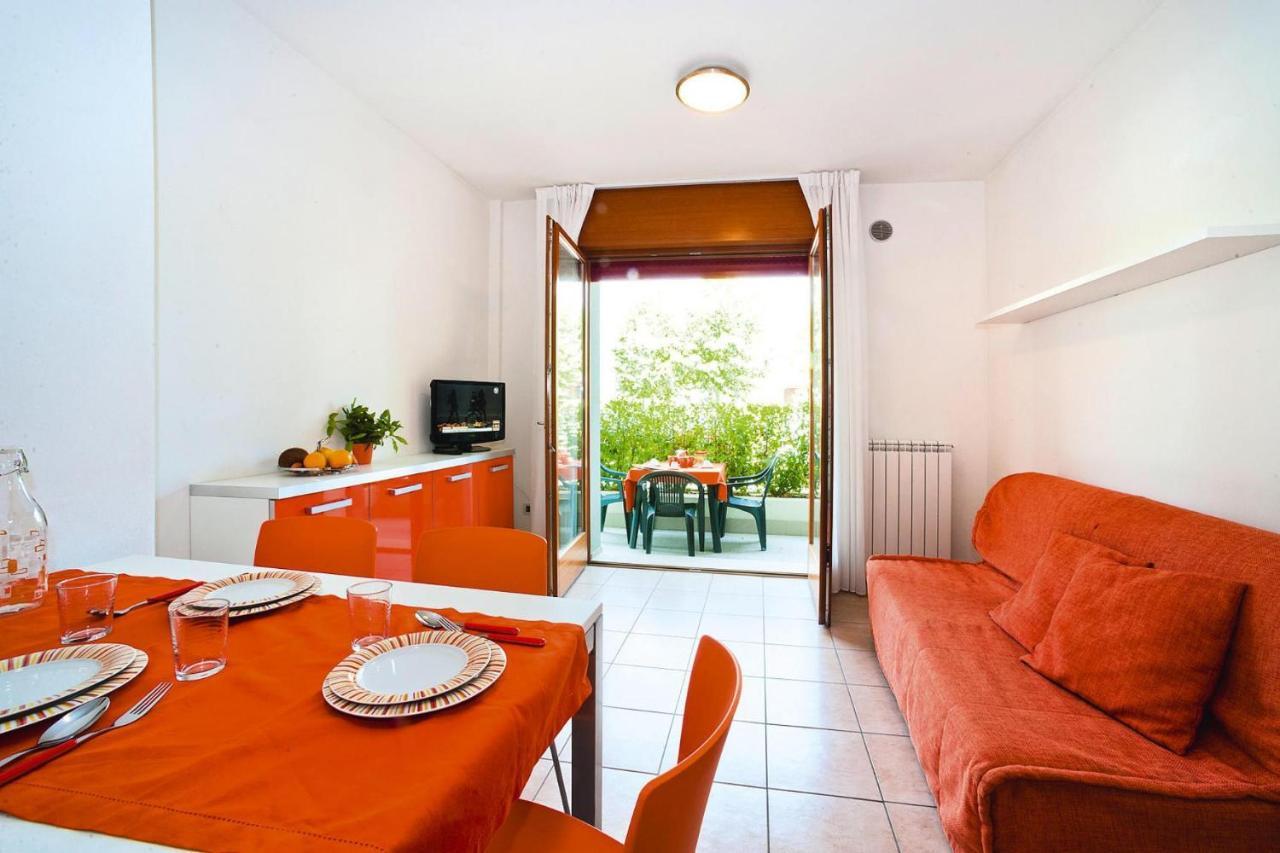 Apartment In Caorle With Heating Luaran gambar